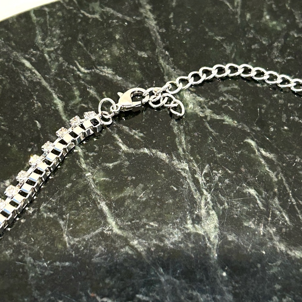 Fabulous rhinestone statement necklace choker NWOT bridal prom pageant wear - Picture 8 of 8